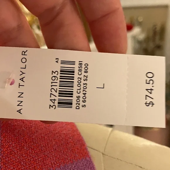 Ann Taylor top NWT - Picture 3 of 3